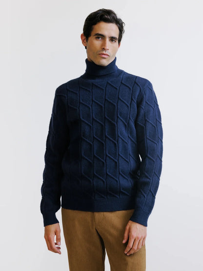 Pull col roulé en maille torsadée marine Izac
