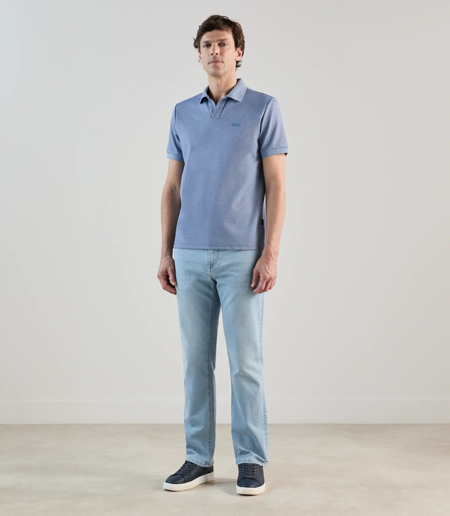 Polo homme  à col ouvert et manches courtes IZAC
