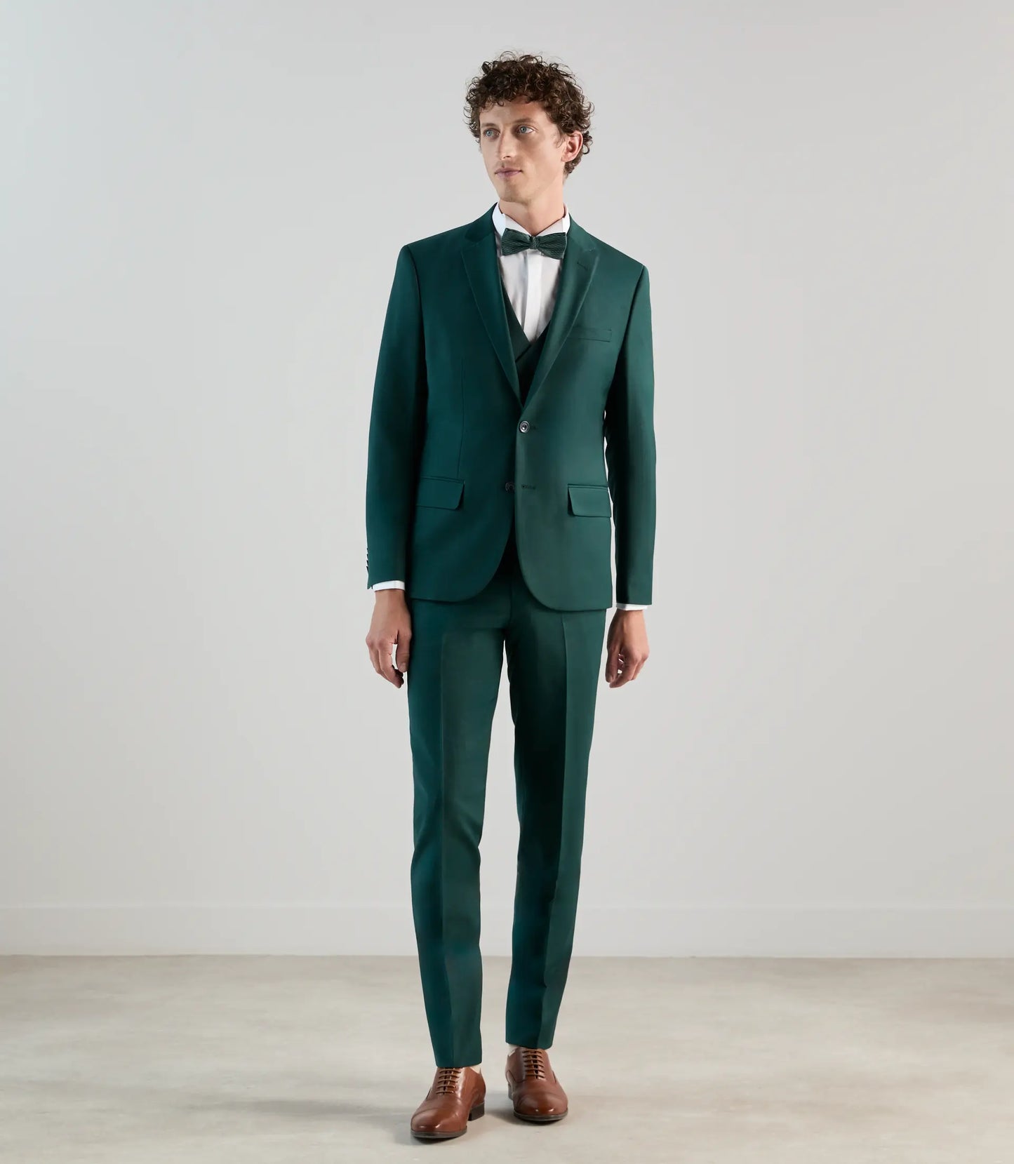 Costume homme Izac  3 pièces cérémonie/ Exclusivité magasin Cosmopolite Le Puy-en-Velay