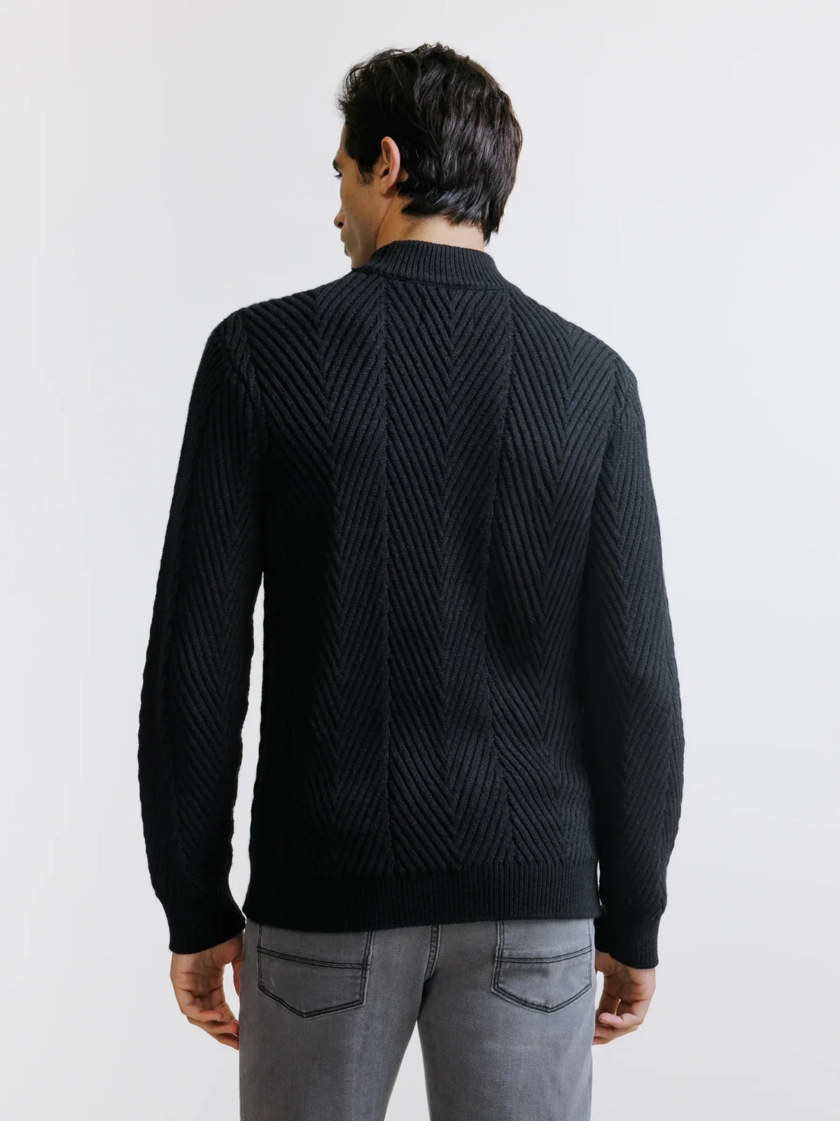 Pull col cheminée noir Izac