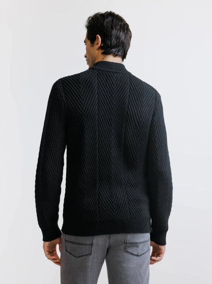 Pull col cheminée noir Izac