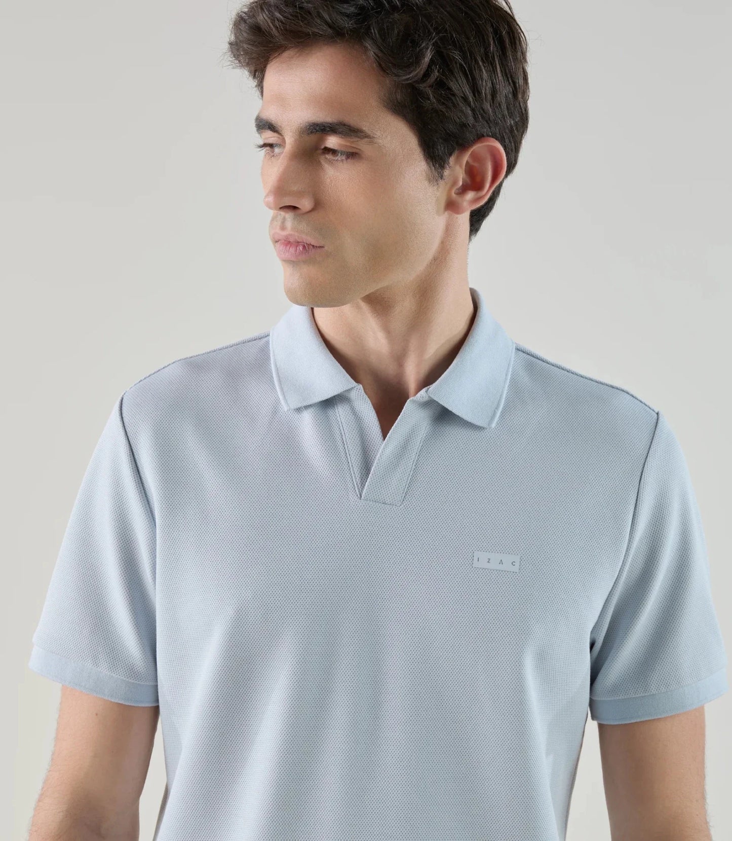 Polo homme  à col ouvert et manches courtes IZAC