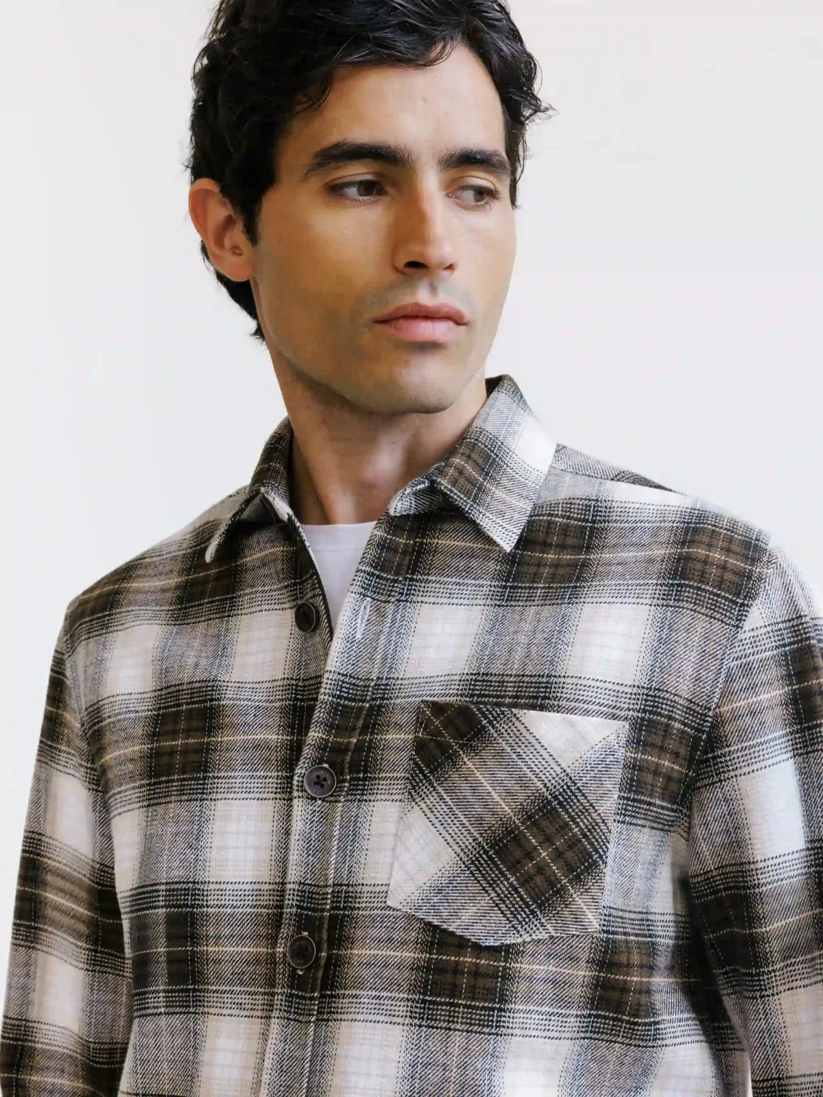 Chemise à carreaux marron