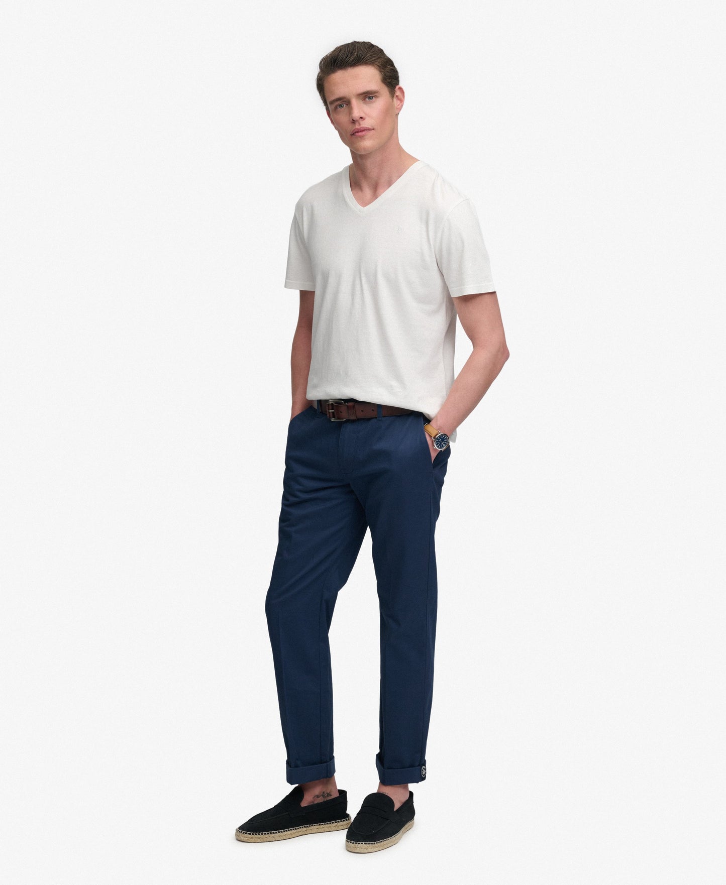 T-shirt homme col v en coton biologique et lin